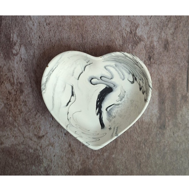Cuenco Corazón Marmolado Blanco y Negro mod. VI