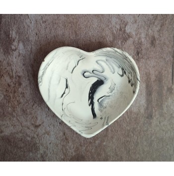 Cuenco Corazón Marmolado Blanco y Negro mod. VI