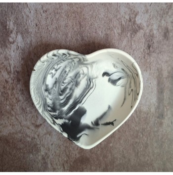 Cuenco Corazón Marmolado Blanco y Negro mod. XVI