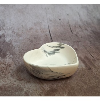 Cuenco Corazón Marmolado Blanco y Negro mod. XVIII