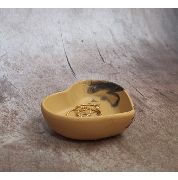 Cuenco Corazón Marmolado Ochre y Negro mod. III