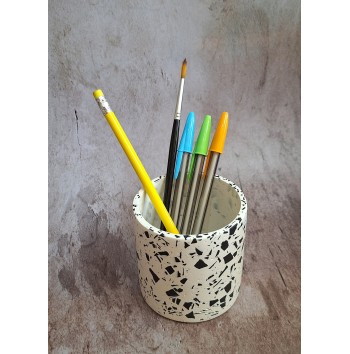 Bote Terrazzo Negro en Blanco