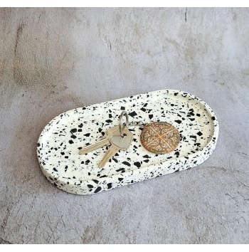 Bandeja Ovalada Terrazo blanco en negro