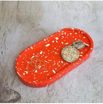 Bandeja Ovalada Terrazo blanco en rojo