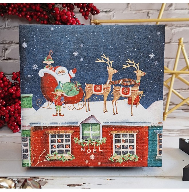 Caja Papa Noel en el tejado