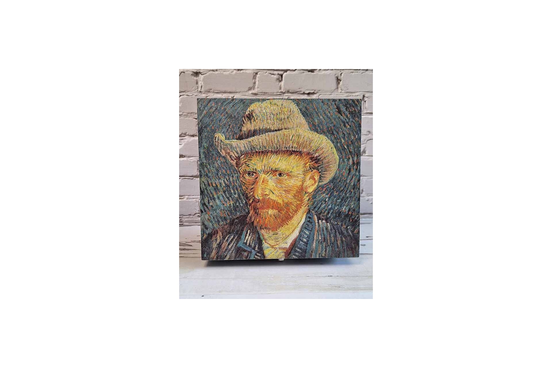 Descubre el Encanto del Decoupage: Transforma tu Hogar con Fenestrela